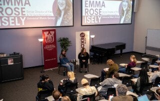 emma rose isley speaks with students at the college of charleston